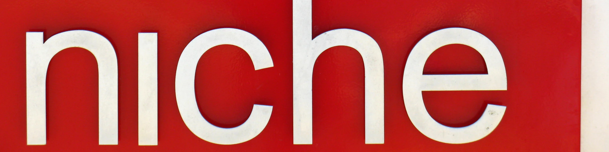 red and white stop sign